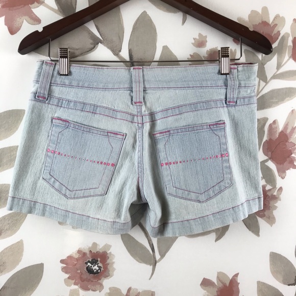 GLO Mini Stretch 5 Pocket Light Wash Blue Denim Jean Shorts 5 - Picture 8 of 15